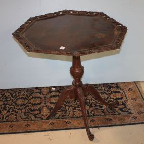 Mahogany Pie Crust Table top has damage and one foot is missing; 28