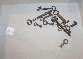 Box Lot old keys