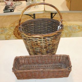 Vintage Bread Basket and Gathering Baskets 25