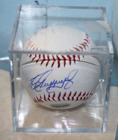 Ken Griffery Jr. Autographed Baseball certification serial # A222360