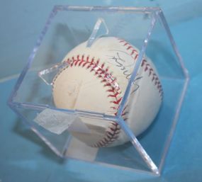 Lee Mazilli Autographed Baseball official ball of 1996 world series, certification # A204328