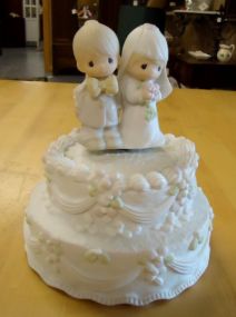 Precious Moments Wedding Cake Music Box