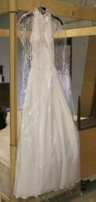 Beautiful Mike Benet Design Wedding Dress