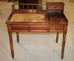 Walnut Plantation Desk