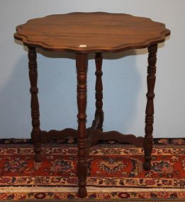 Mahogany Scalloped Top Lamp Table