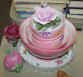 Ceramic Floral Painted Christine Holm Pie Dish, a Set of Five Handpainted Graduated Bowls, and a Handpainted Porcelain Rose Night Light