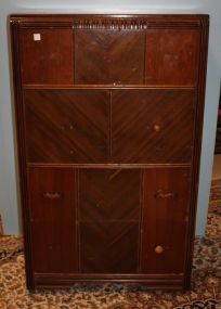 Deco Chest of Drawers