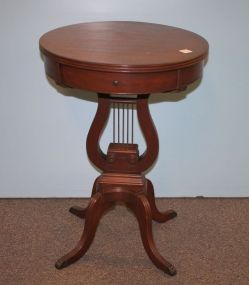 20th Century Round Mahogany Duncan Phyfe Style Side Table