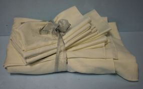 Cotton Table Cloth and Nine Napkins