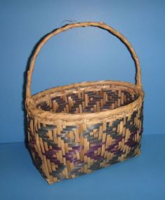 Medium Size Choctaw Basket with Handle