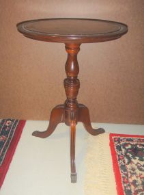 Dish Top Leather Mahogany Vintage Duncan Phyfe Style Table