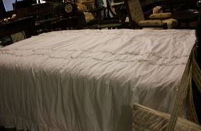 White Comforter, Twin Size