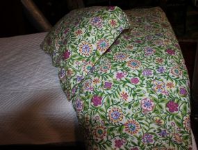 Twin Size Floral Print Comforter with Standard Pillow and Matching Sham
