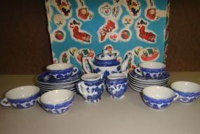 21 pcs. Oriental Child's Tea Set