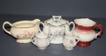 Lot of Five Pieces of Porcelain