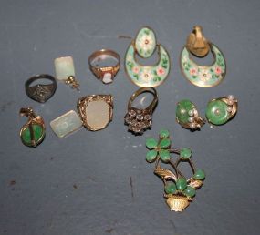 Group of Miscellaneous Costume Jewelry Description