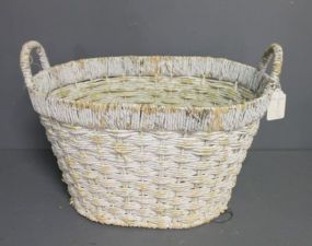 White Wicker Basket Description