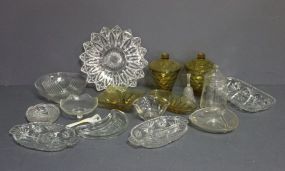 Group of Miscellaneous Glass Items Description