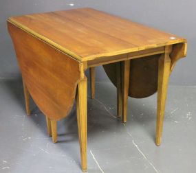 Vintage Pine Swing Leg Drop Leaf Table Description