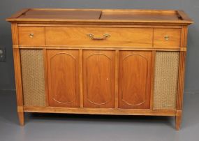 Vintage Magnavox Imperial Micromatic Stereo Player in Walnut Cabinet
