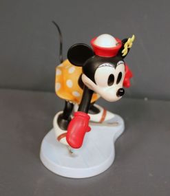 Walt Disney Classic Collection Figurine of Minnie on Ice