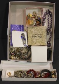 Box Lot of Costume Jewelry Costume Jewelry