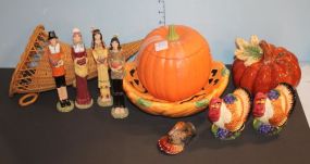 Grouping of Ceramic and Resin Thanksgiving Decorations Grouping of Ceramic and Resin Thanksgiving Decorations