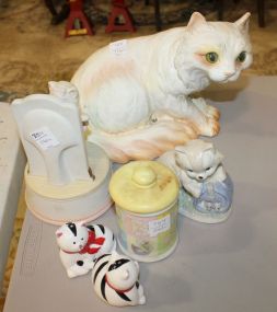 Salt and Pepper Cat, Porcelain and Ceramic Cats, Cat in Front of Mirror Salt and Pepper Cat, Porcelain and Ceramic Cats, Cat in Front of Mirror