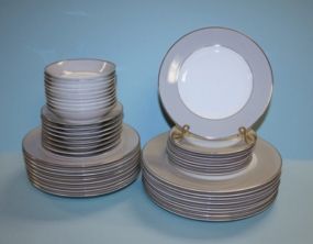 Debutante Syracuse China (43 pieces)