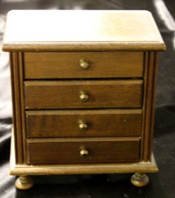 Four Drawer Jewelry Box Description