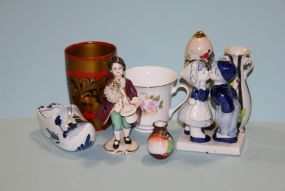 Group of Porcelain items Description