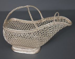 Silver Colored Metal Wire Bread Basket Description