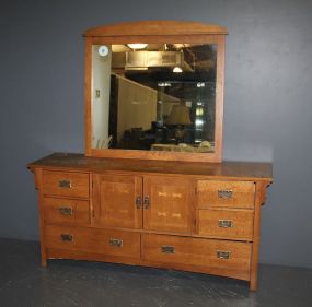 Dresser with Mirror Description