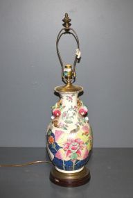 Oriental Vase Lamp Description