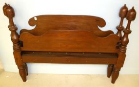 Early American Acorn Finial Bed