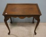 Mahogany Queen Anne Table with Pullouts on Both Ends and Shell Carving