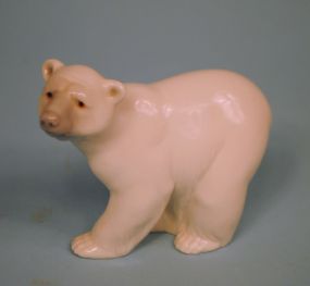 Lladro Porcelain Figure of an Attentive Polar Bear