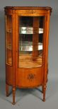 20th Century Gilt Wood French Design Curio Cabinet