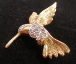 14K Hummingbird Brooch w/Eleven Diamonds