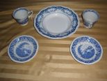 Collection of 5 Porcelain Plats and Cups
