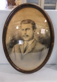 Oval Grained Frame with Photo of Gentleman
