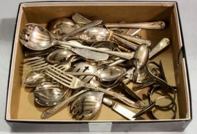 Box of Miscellaneous Silverplate Flatware