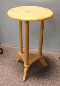 Pine Round Stand