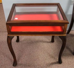 Mahogany Queen Anne Lift Top Showcase