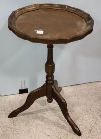 Small Pie Crust Table