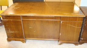 Large Executive Desk