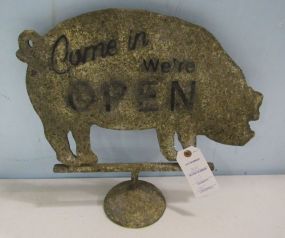 Metal Table Top Pig Open / Closed Sign