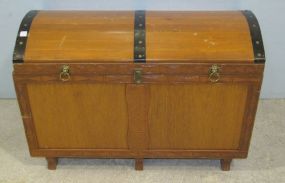 Dome Top Trunk with Sun Carved Sides and Metal Banded TOp