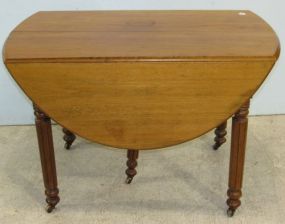 Drop Leaf Table with Five Legs and One Leaf