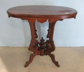 Oval Victorian Style lamp Table